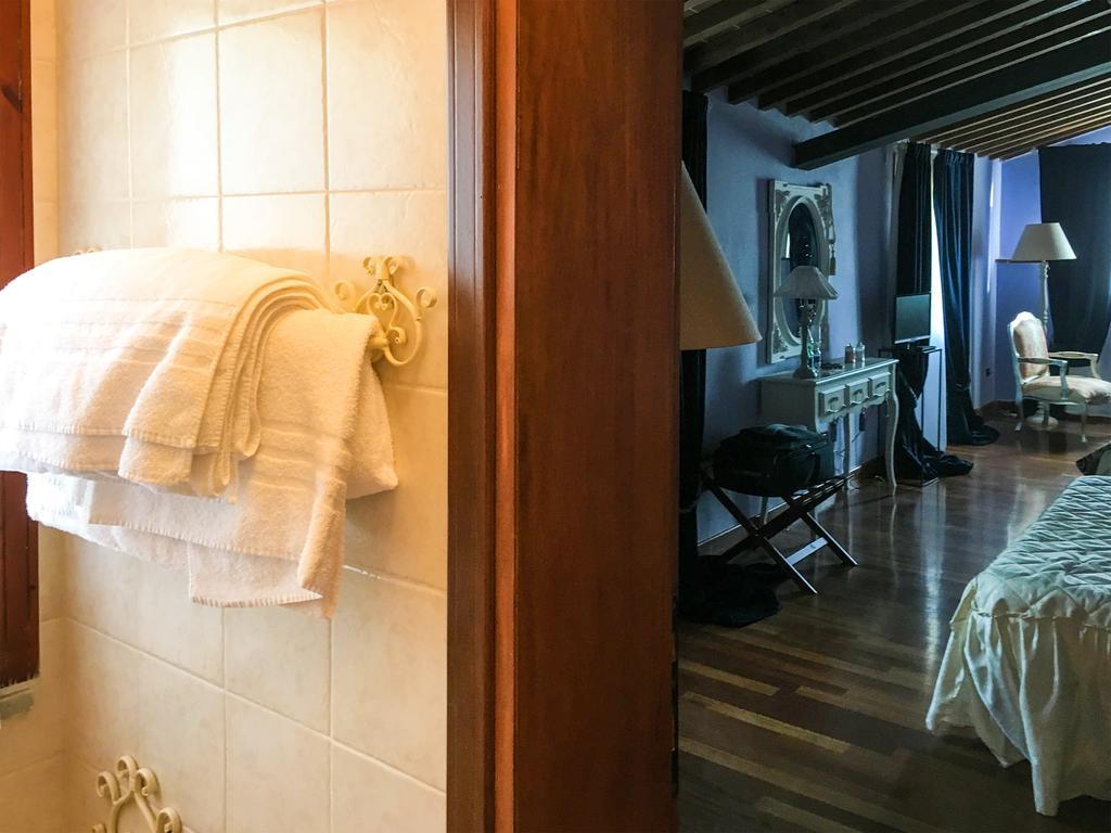 Hotel Il Casale Relais San Giuliano Terme Habitación foto